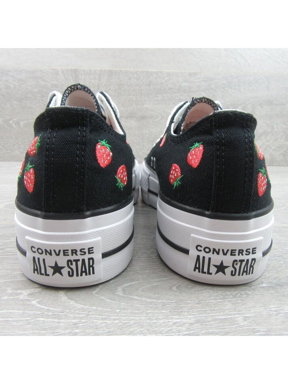 Converse CTAS Lift OX Strawberry Women's Size 7 Black White Sneakers NEW - Picture 8 of 14